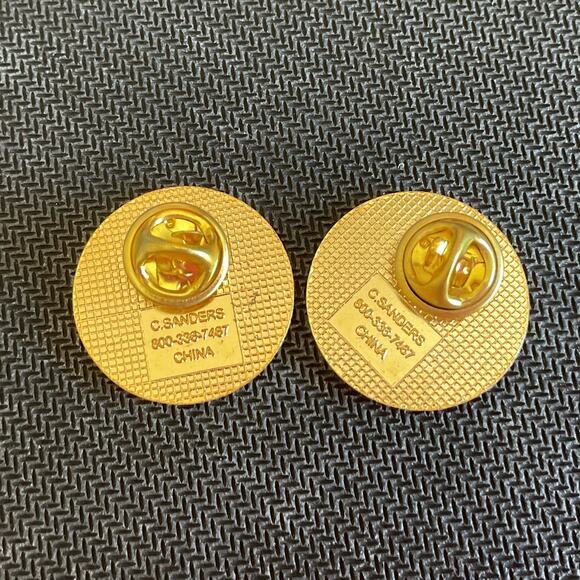 Sahib Shrine Circus Mom and Dad Pin 2003 Collectors Pins with Backs Great Cond - Picture 4 of 6